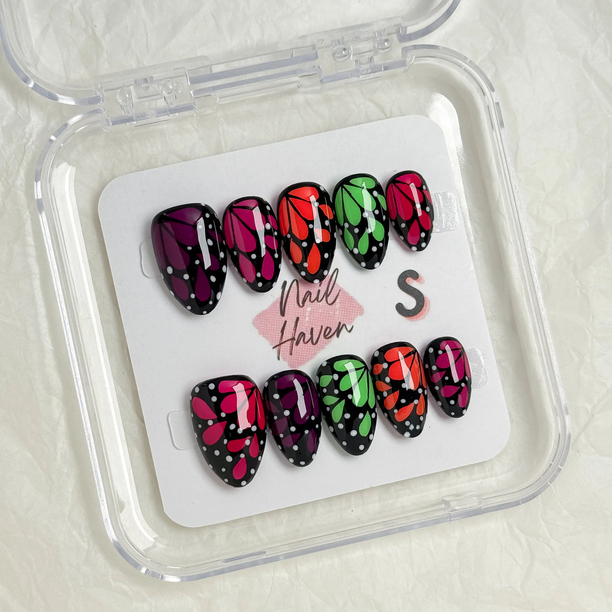 NailHaven| Short Almond Continued Collection - 10 Pcs Handmade Press-On Nails| Cute Acrylic Nails, High Quality Reusable