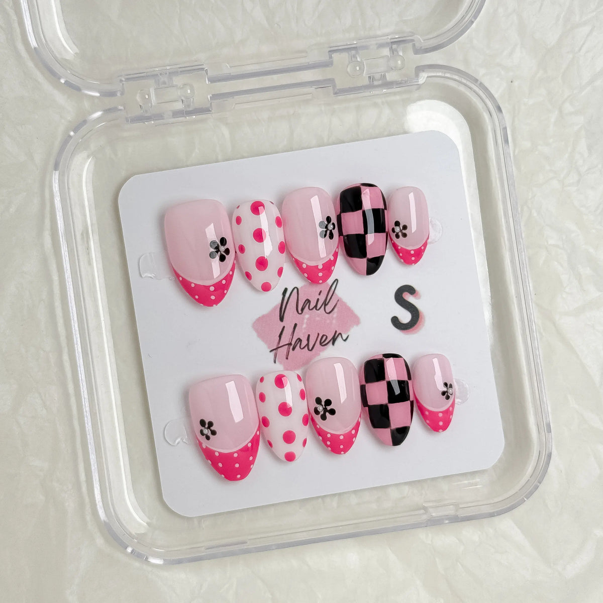 NailHaven| Short Almond Continued Collection - 10 Pcs Handmade Press-On Nails| Cute Acrylic Nails, High Quality Reusable