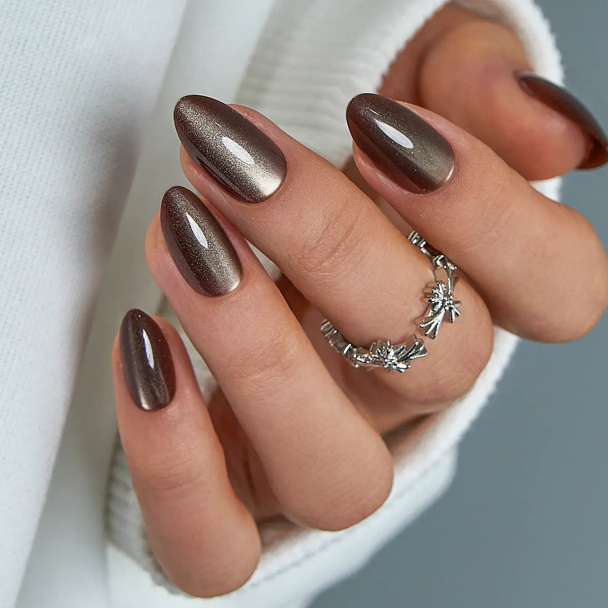 Cat Eye Burgundy Press On Nails | CurvLife Nail | 24pcs Short Square Fake Nails | Magnetic Gel Effect | Easy Apply, Long-Lasting | Daily & Business Nail Art