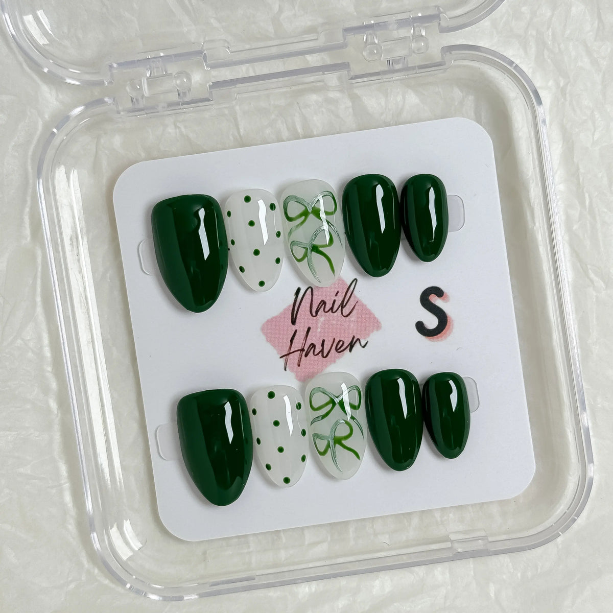 NailHaven| Short Almond Continued Collection - 10 Pcs Handmade Press-On Nails| Cute Acrylic Nails, High Quality Reusable