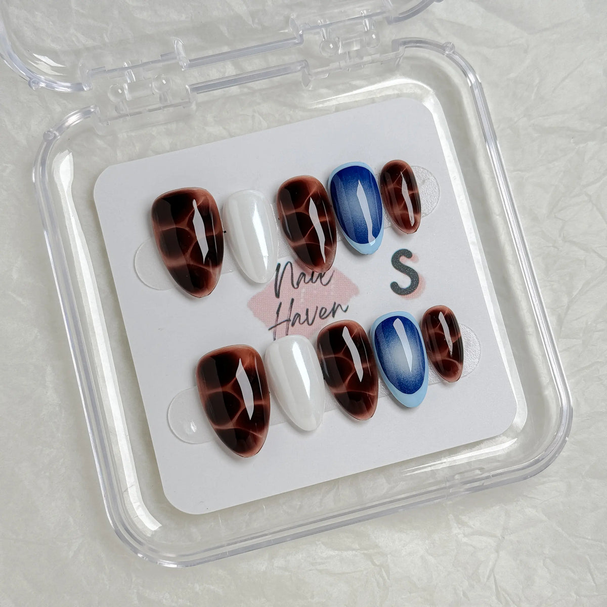 NailHaven| Short Almond Continued Collection - 10 Pcs Handmade Press-On Nails| Cute Acrylic Nails, High Quality Reusable