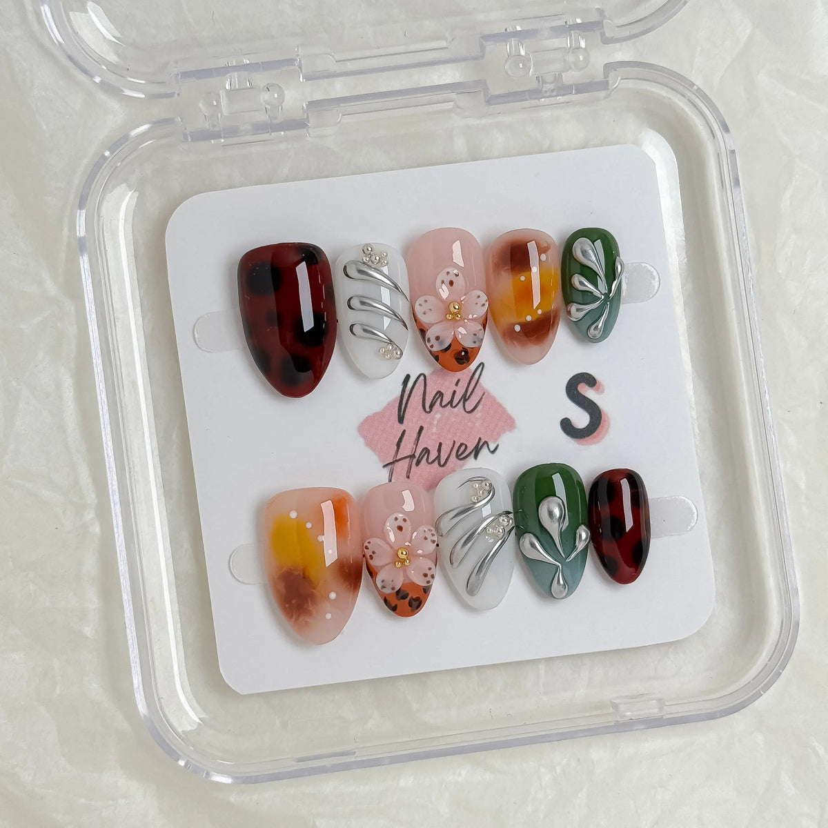 NailHaven| Short Almond Continued Collection - 10 Pcs Handmade Press-On Nails| Cute Acrylic Nails, High Quality Reusable