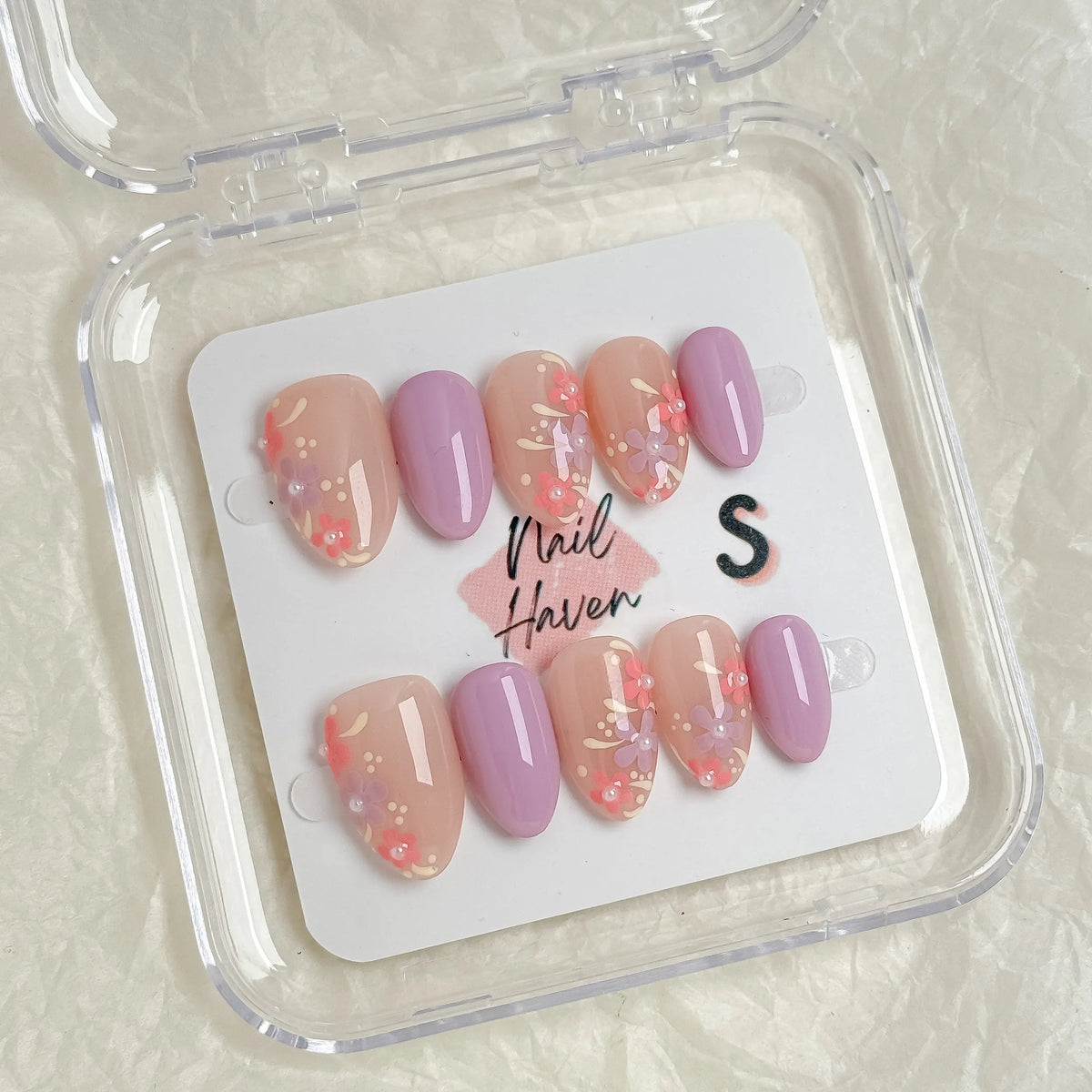 NailHaven| Short Almond Continued Collection - 10 Pcs Handmade Press-On Nails| Cute Acrylic Nails, High Quality Reusable