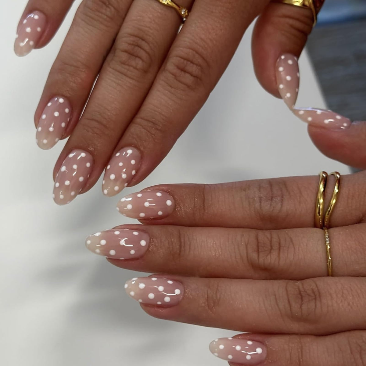 Summer Press on Nails Almond Pink Floral Shell Pearl Gold Dot Fake Women