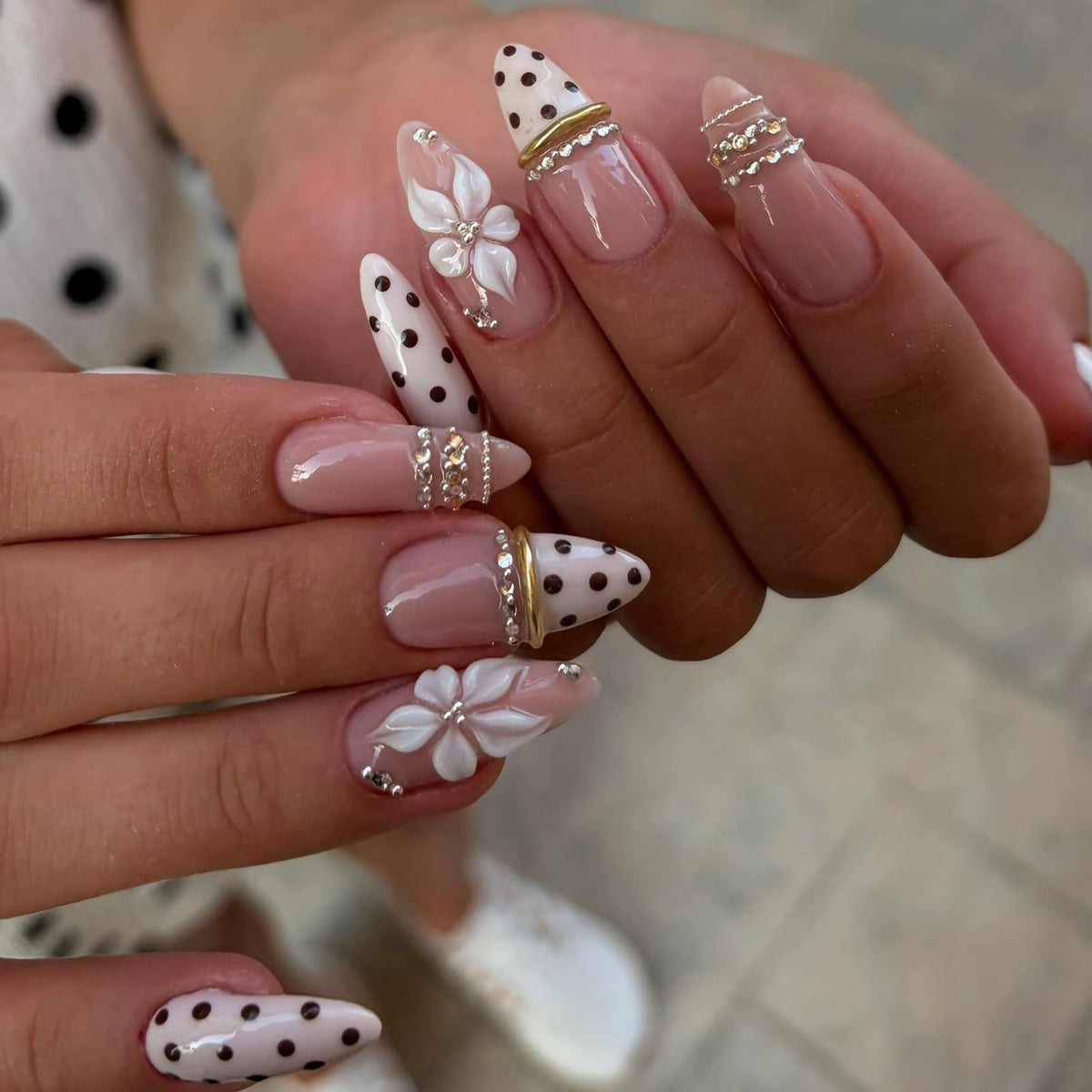 Almond Press on Nails Medium Fake Nails with 5D Metal Lines Charm Design Glossy Pink Nails Press on Curve Glue on Nails Reusable Luxury Silver Beads Acrylic Nail for Women 24Pcs
