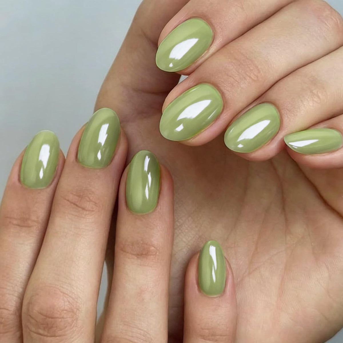 Pearl White Chrome Press on Nails Short Oval-Bling Glazed Design Chrome Glue on Nail, Salon Quality Shiny Full Cover Stick on Natural Fake Nail with Full Nail Kit for Women Bridal Wedding 32PCS