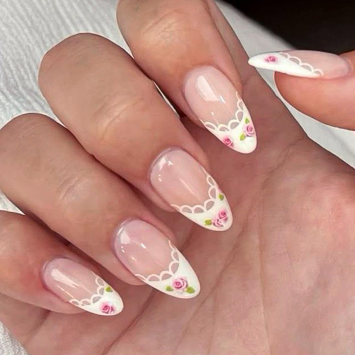 3D White Flower Press on Nails Medium Fakes Nails Almond Shape False Nails with Bling Rhinestones Designs, Glossy Reusable Elegant Acrylic Nails with Glue-24Pcs Nail Kit for Women Wedding Party