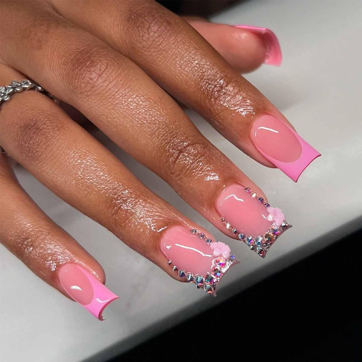 Green Press on Nails Medium Almond Fake Nails with 3D Pearl Rhinestones Designs Gold French Tips Flower Acrylic Nails False Nails White Floral Full Cover Glossy Stick on Nails for Women 24Pcs