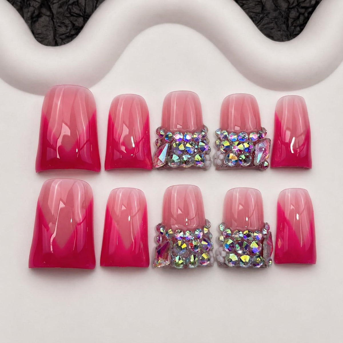 10 Pieces Luxury Acrylic Press On Nails Short Handmade Duck Nails, Pink Thickened False Nails, Rhinestone And 3D Red Lips, Reusable Fake Nails, Acrylic Nails (L)