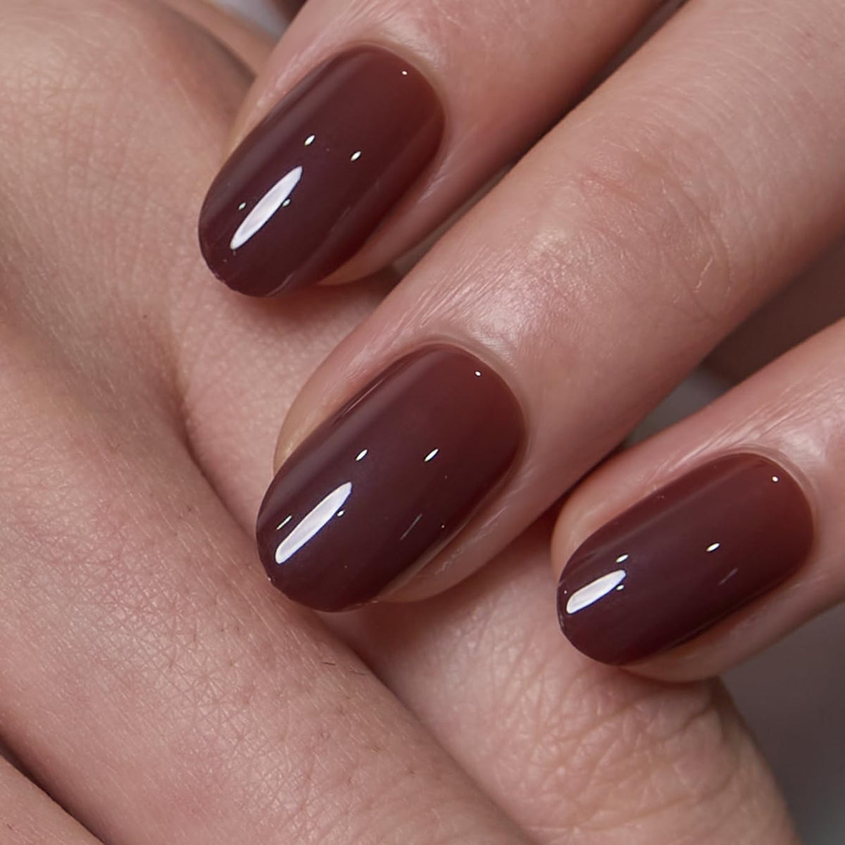 CurvLife Short Oval Chrome Nude Press On Nails, Champagne Pearl, Soft Gel