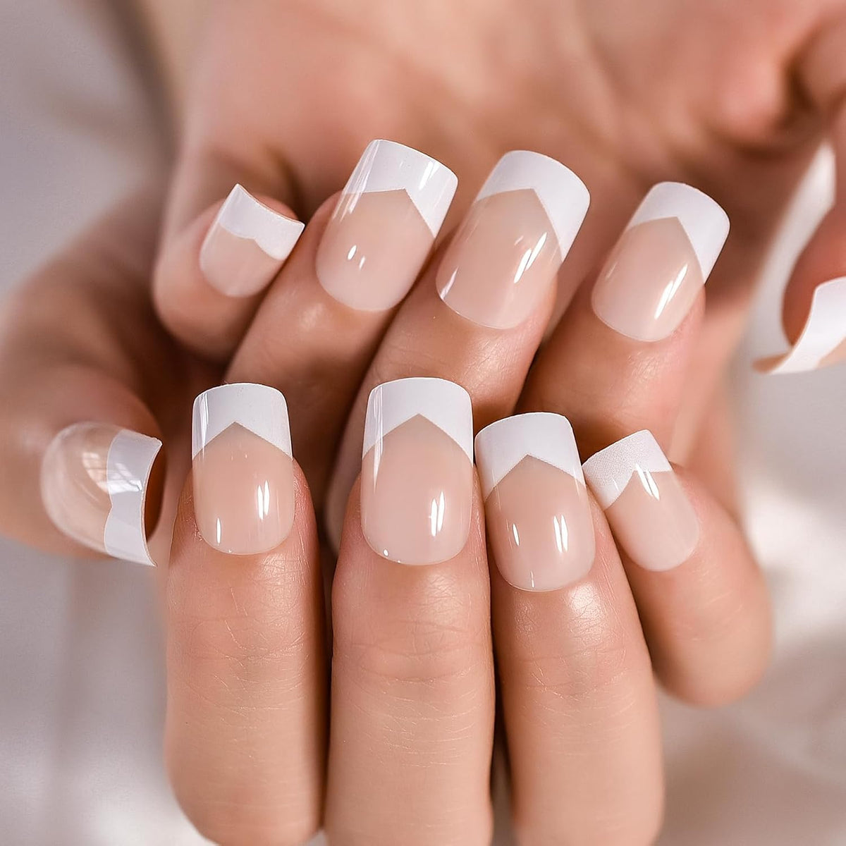 EchiQ Press On Nails Pearl Shine Pink French Nail White Round Fake Nails Short Glossy Satin Artificial Lady Fingernails with Adhesive Tabs