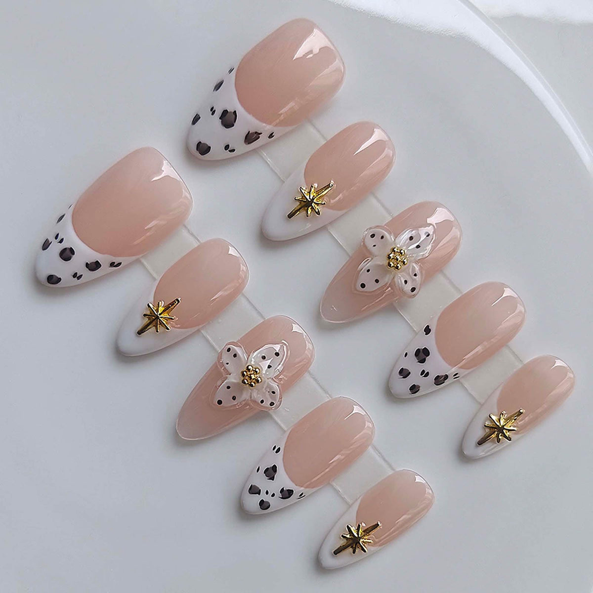 Handcraft Almond Press on Nails Medium P09, M Size