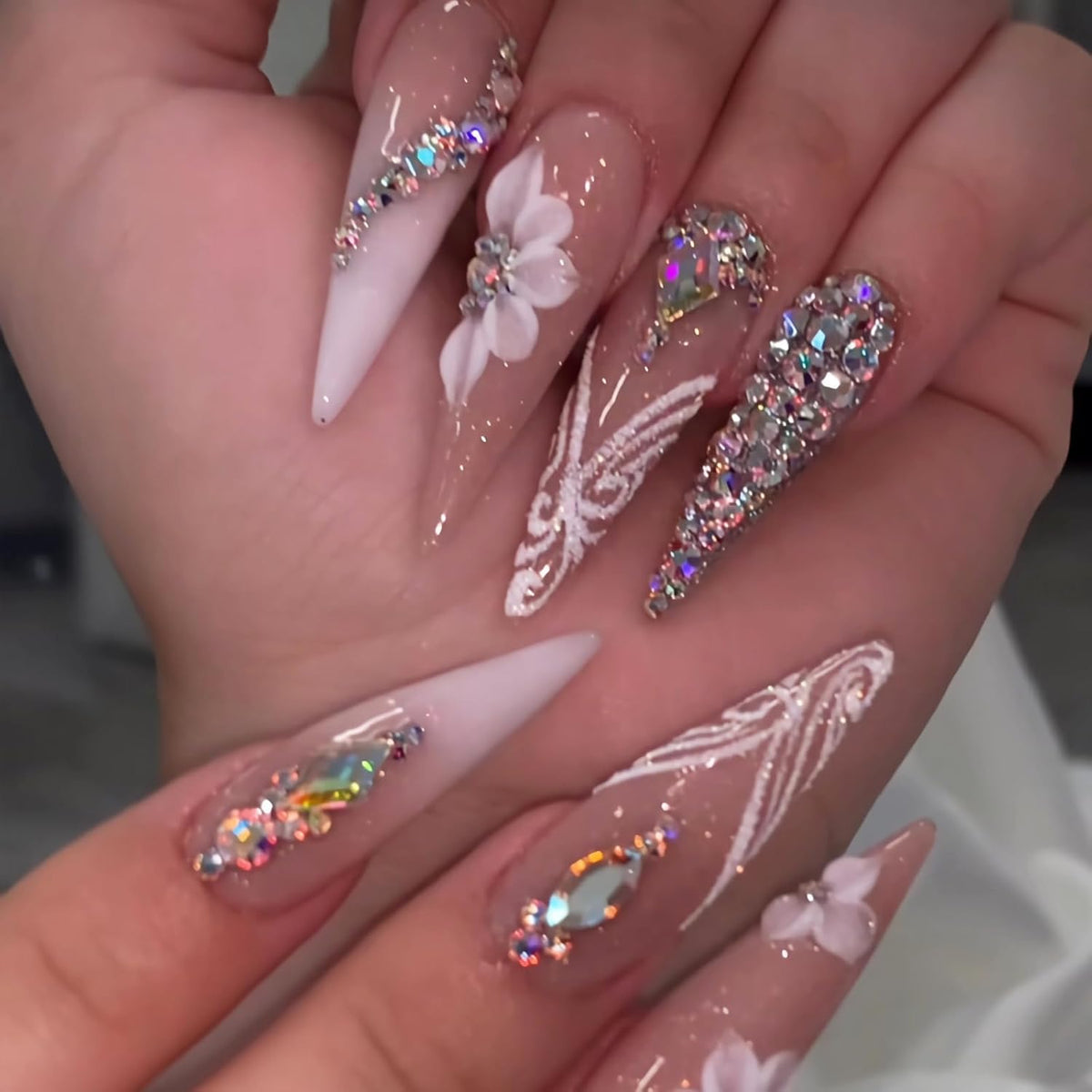 MISUD Press on Nails - Long Stiletto Fake Nails with Bling Glitter, Acrylic Luxury Rhinestone Design 24 pcs