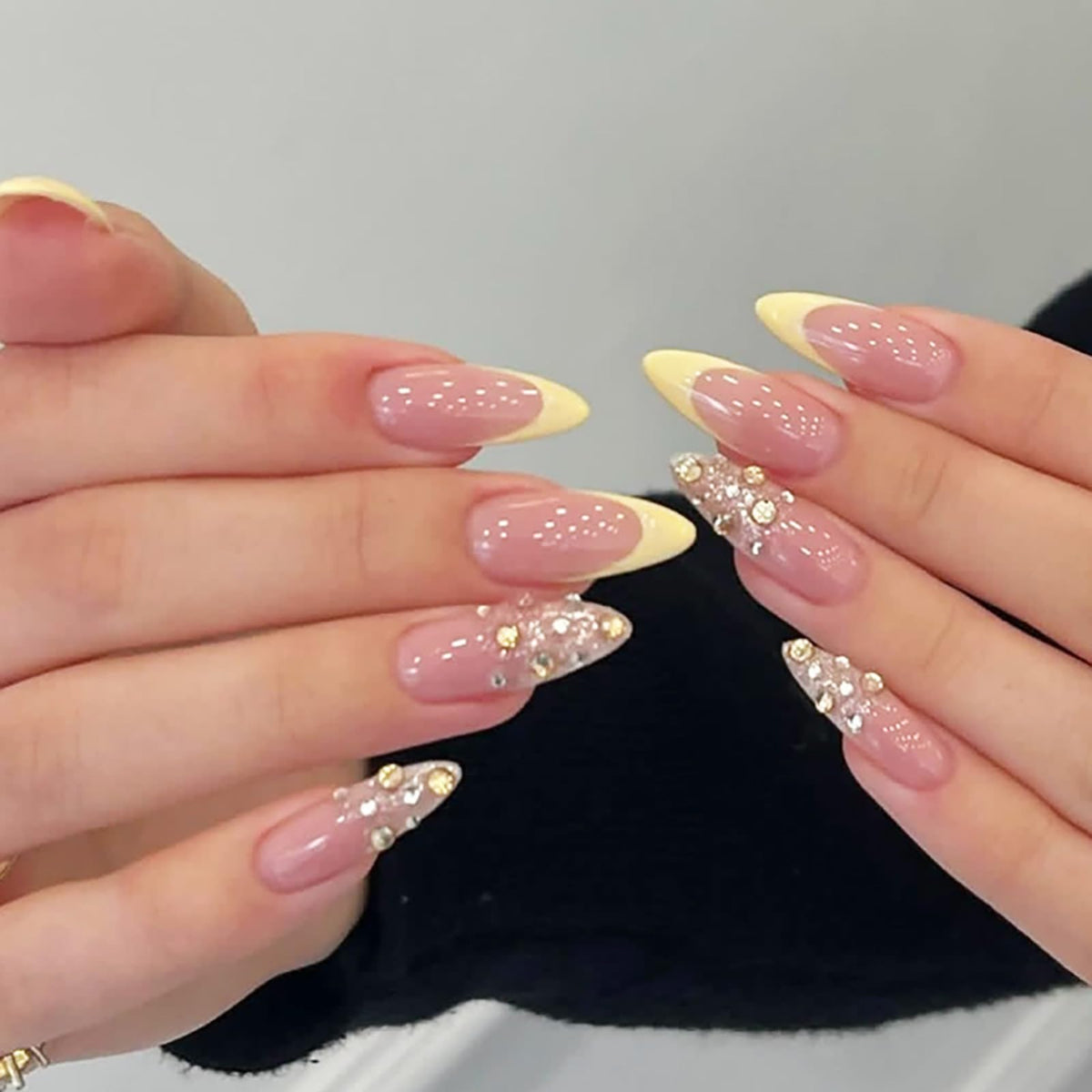 Long Almond Glitter Press on Nails Nude Pink Fashion Gold Fake Nails Full Cover Sparkling Stick On Nails Glossy Thin Design Glue on Nails for Girl Women False Nails Daily Office Party Wedding 24 Pcs