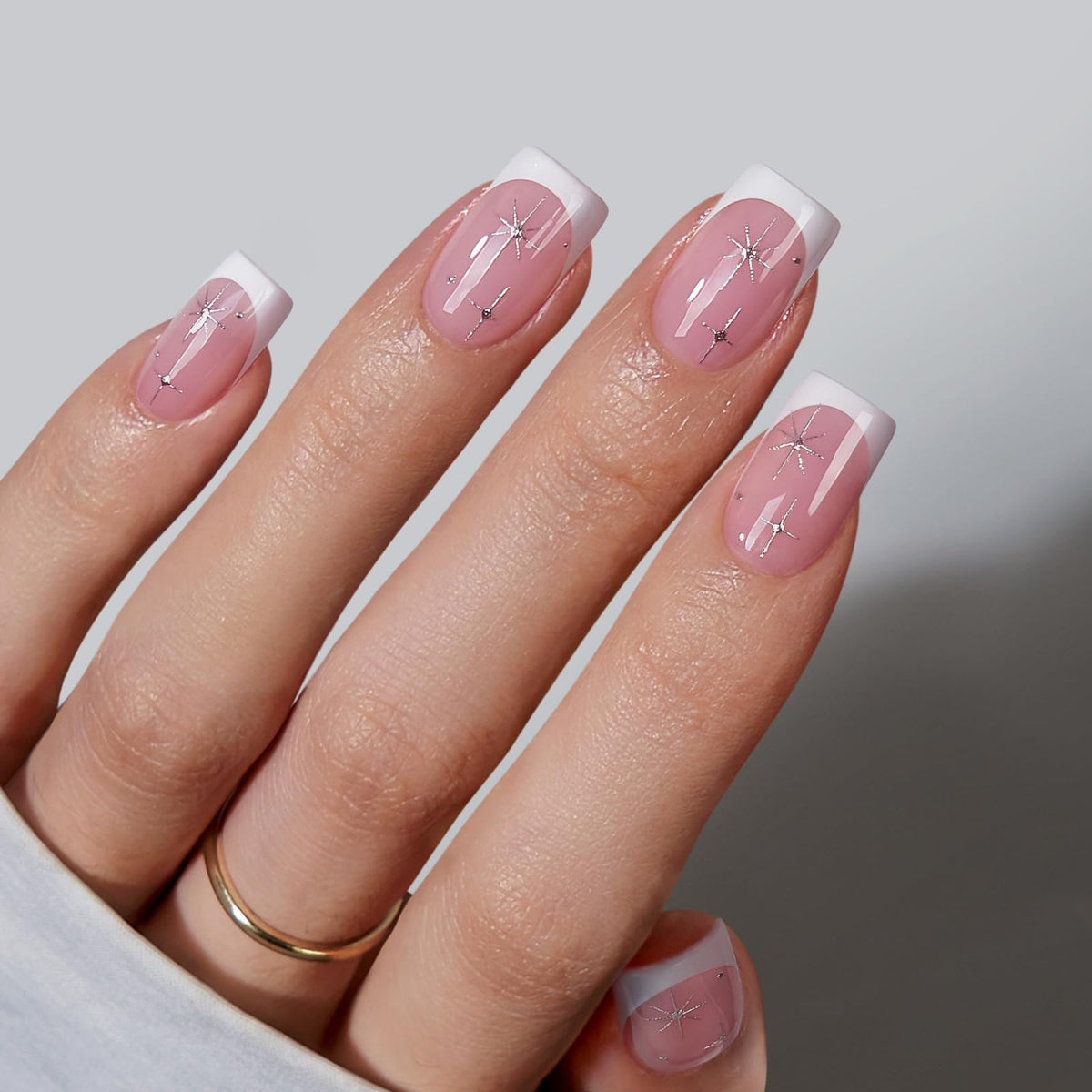 BTArtbox Press On Nails, Short Almond French Tip Nails, 32 Pcs Full Kit