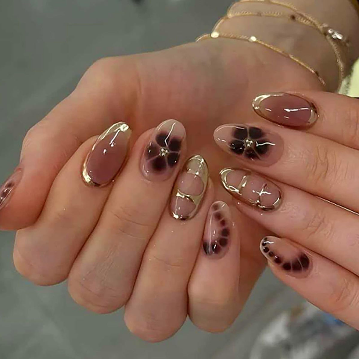 Summer Press on Nails Almond Pink Floral Shell Pearl Gold Dot Fake Women