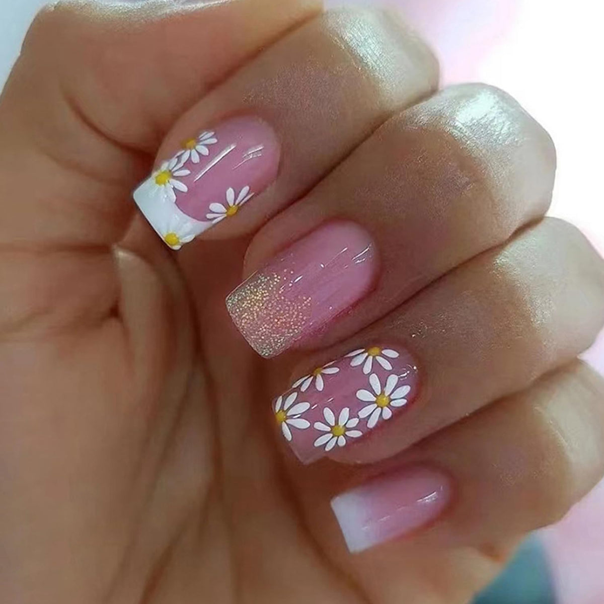White French Tip Press on Nails Short Square Fake Nails Glossy Pink False Nails with Glue on Nails Reusable Full Cover Stick on Nails Acrylic Artificial Nails for Women DIY Nails Art Decoration