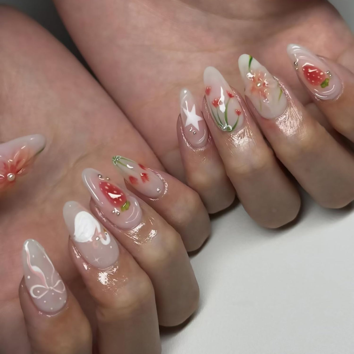 Tyuimhx White French Tip Press on Nails Medium Almond Fake Nail Rhinestones False Nails Glossy Full Cover Stick on Nail Acrylic Artificial Glue on Nail for Women 24 Pcs