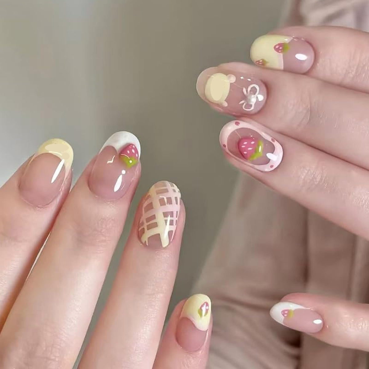 Cat Eye Press On Nails Short Square 3D Floral Pearl Wedding Nails 24PCS