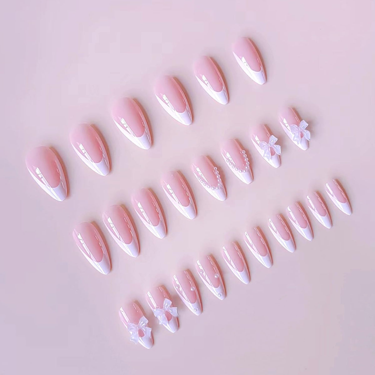 24Pcs French Tip Press on Nails Gloss Short Almond Fake Nails Bow Designs White French Nails Pearl Press ons Cute False Nails Artificial Rhinestones Stick on Nails Acrylic Nails for Women Nail Decor