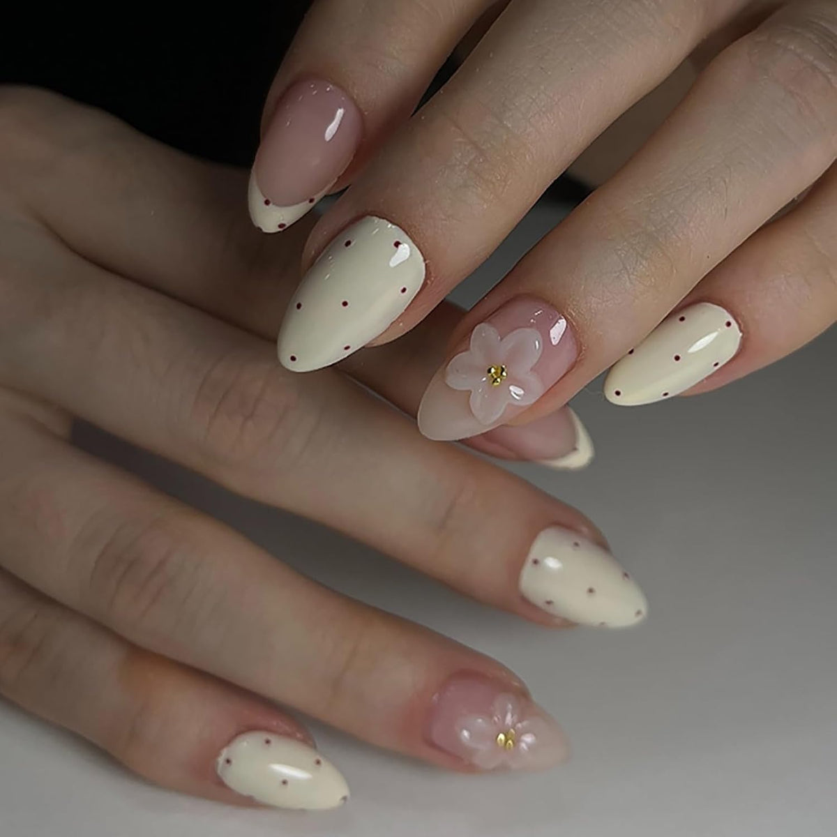 Long Almond Glitter Press on Nails Nude Pink Fashion Gold Fake Nails Full Cover Sparkling Stick On Nails Glossy Thin Design Glue on Nails for Girl Women False Nails Daily Office Party Wedding 24 Pcs