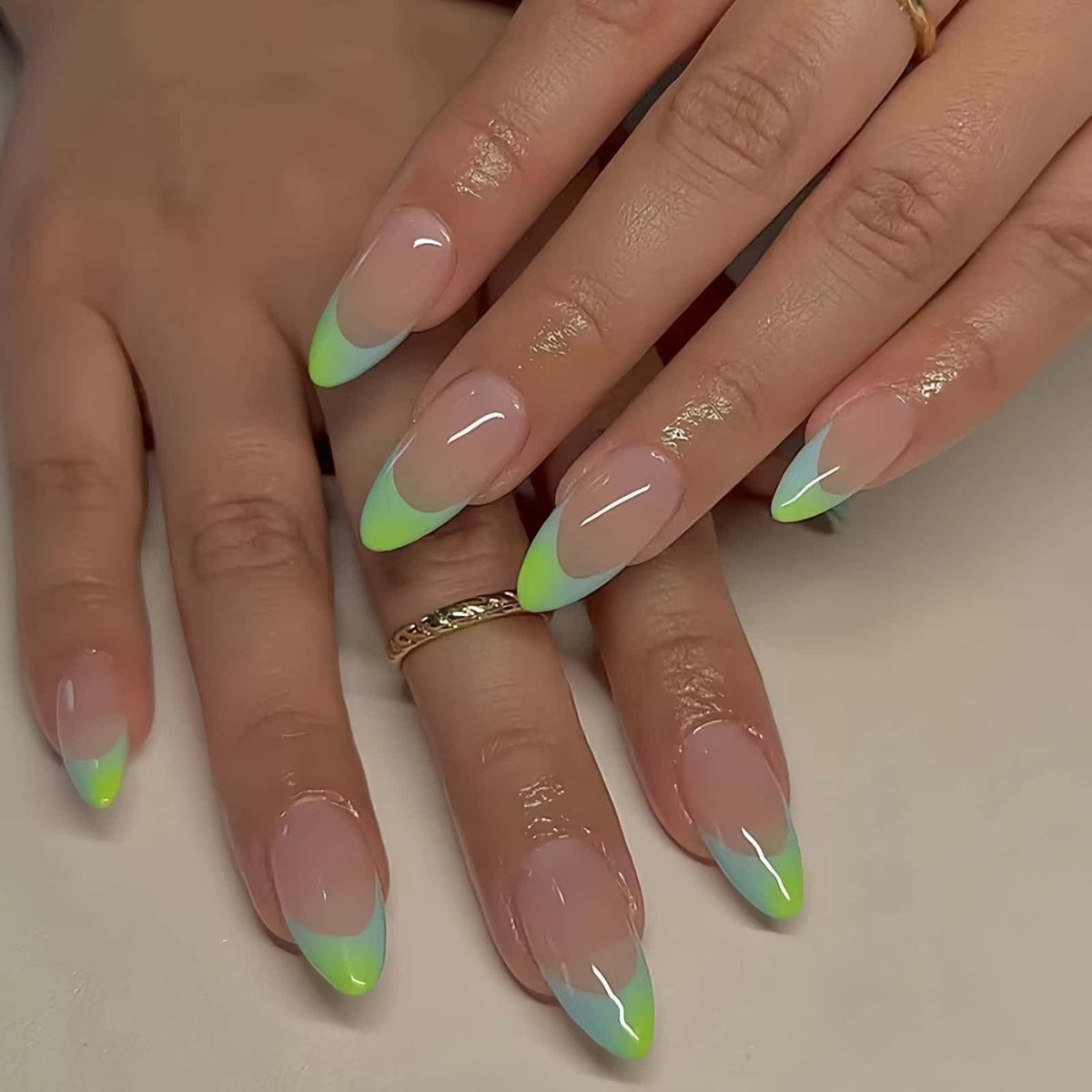 Lace Print Short Almond Press On Nails with 3D Rhinestones 24Pcs
