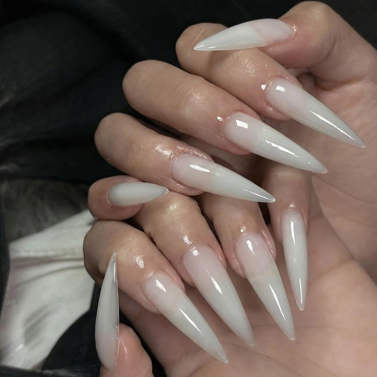 SINHOT Stiletto Press on Nails Long Fake Nails Glossy Glue on Nails Luxury Rhinestones Acrylic Nail White Bling Glitter Almond Artificial Nail Stick on False Nail with Design 24pcs