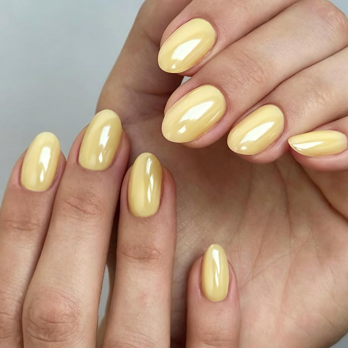 Pearl White Chrome Press on Nails Short Oval-Bling Glazed Design Chrome Glue on Nail, Salon Quality Shiny Full Cover Stick on Natural Fake Nail with Full Nail Kit for Women Bridal Wedding 32PCS