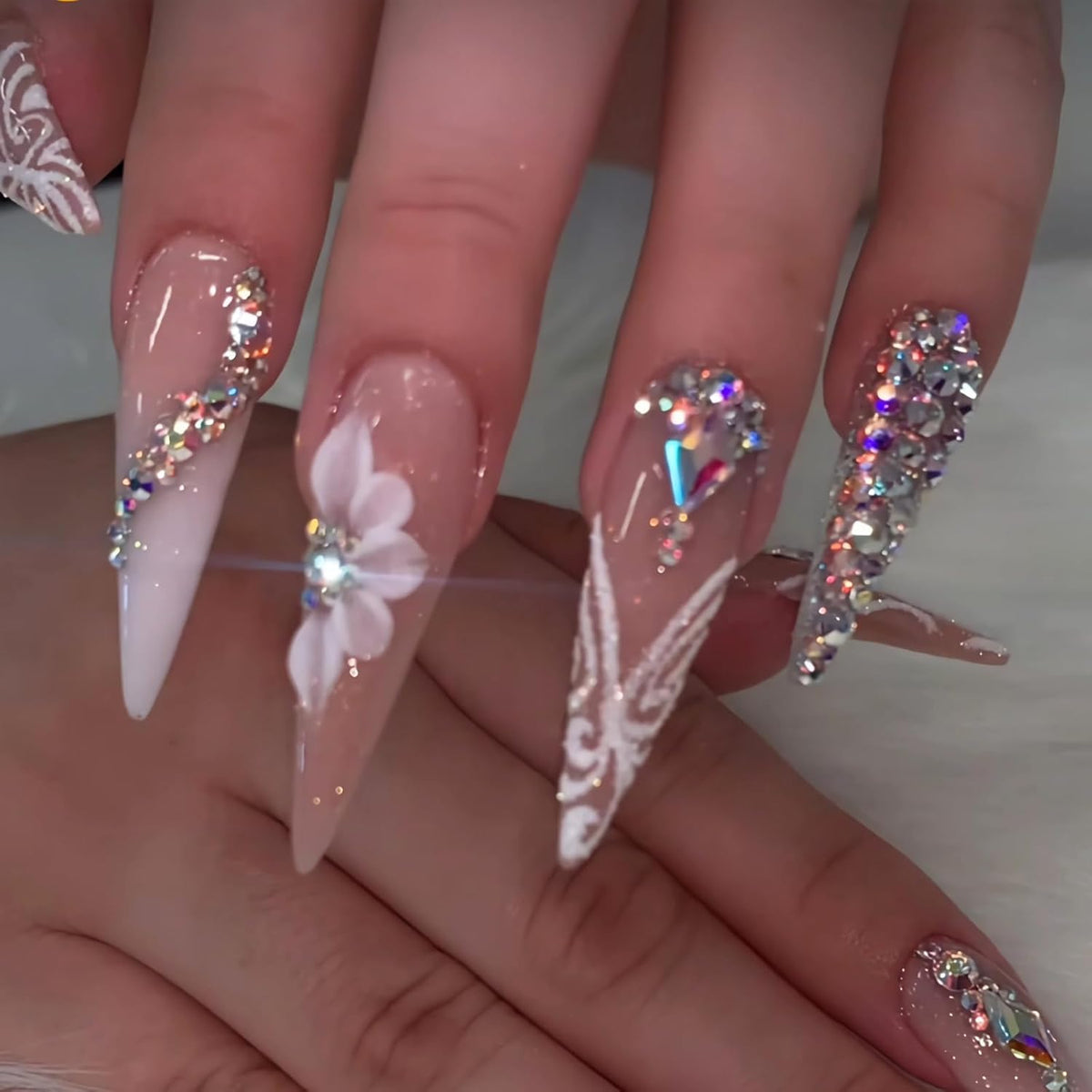 MISUD Press on Nails - Long Stiletto Fake Nails with Bling Glitter, Acrylic Luxury Rhinestone Design 24 pcs