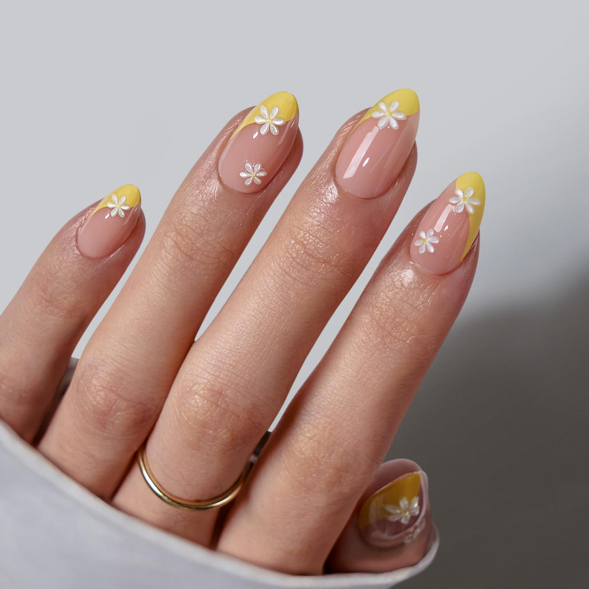 BTArtbox Press On Nails, French Tip Short Square Nails, 32 Pcs Full Kit