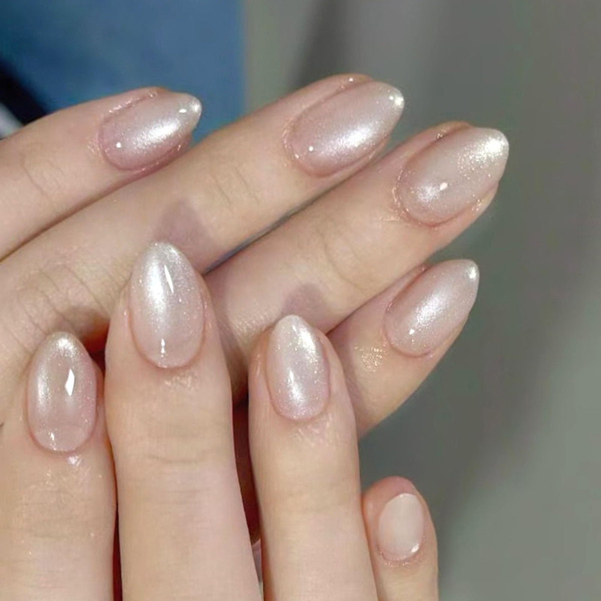 Short Press On Almond Fake Nails - Flower Acrylic Fall Nails Press Ons Full Cover Glue On Cute False Floral Stick On Nails for Women - 30 Pcs
