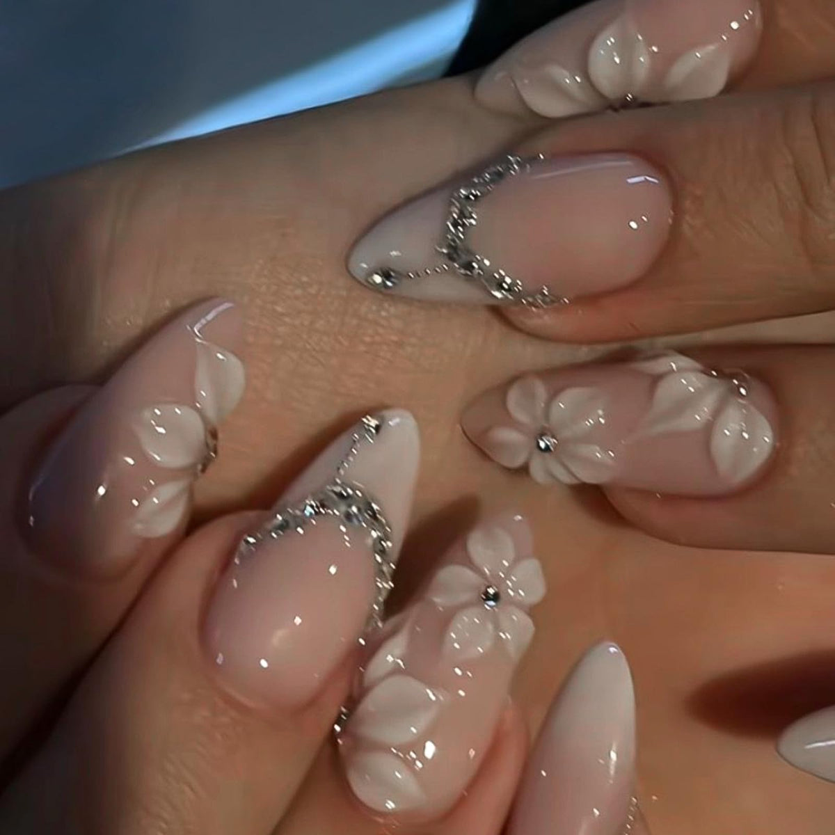 3D White Flower Press on Nails Medium Fakes Nails Almond Shape False Nails with Bling Rhinestones Designs, Glossy Reusable Elegant Acrylic Nails with Glue-24Pcs Nail Kit for Women Wedding Party