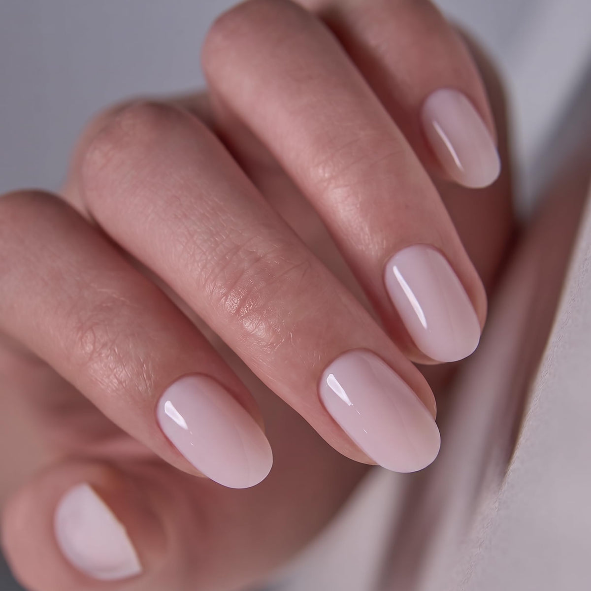 CurvLife Short Oval Chrome Nude Press On Nails, Champagne Pearl, Soft Gel