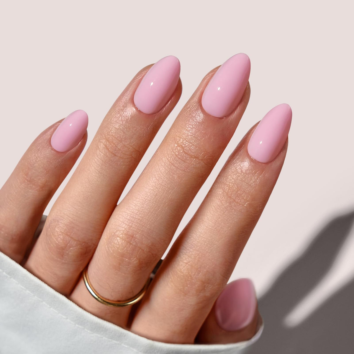 BTArtbox Press On Nails, Short Square Pink Fake Nails, 32Pcs Full Kit