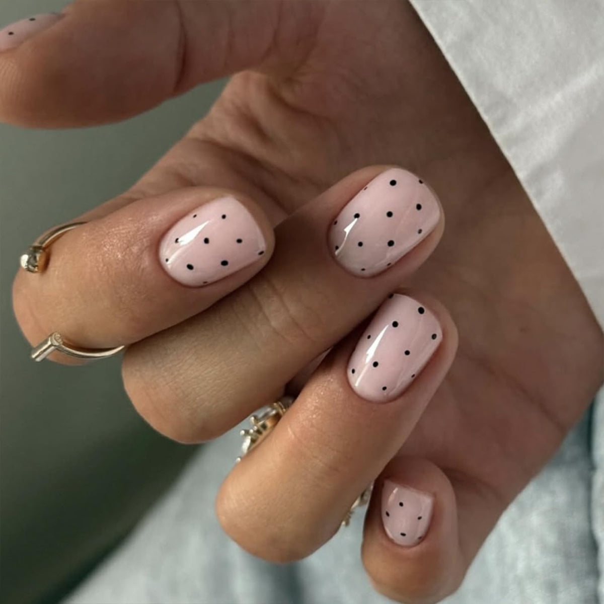 Cat Eye Press On Nails Short Square 3D Floral Pearl Wedding Nails 24PCS