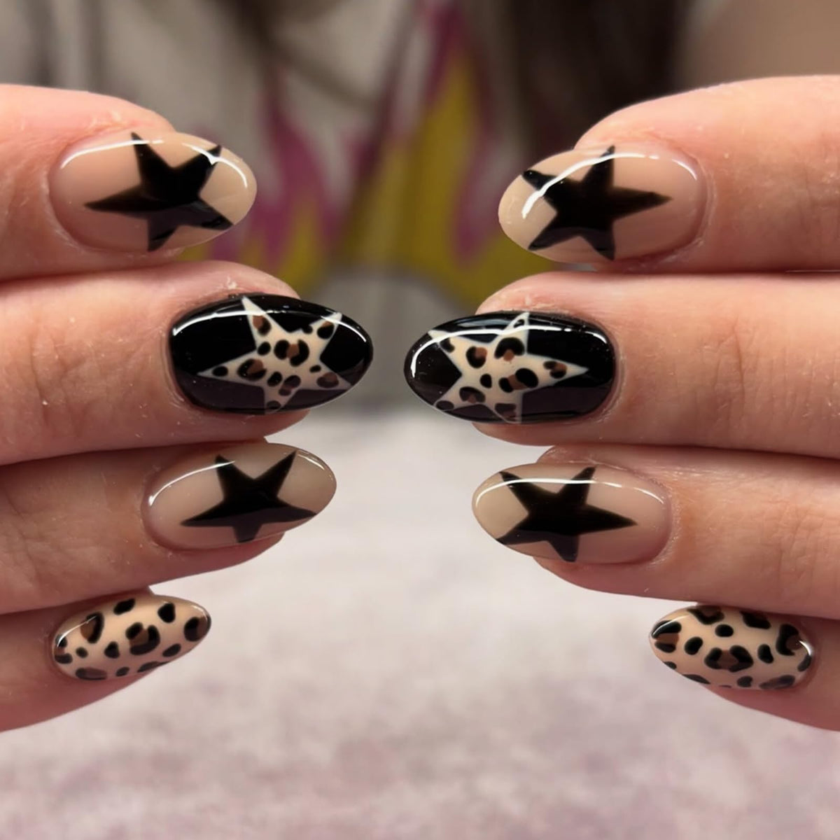 Silver Glitter Press on Nails French Tip Fake Nails Medium Almond False Nail with Rhinestone Design Nude Glossy Artificial Acrylic Full Cover Diamond Glue on Nail for Women Christmas Manicure 24Pcs
