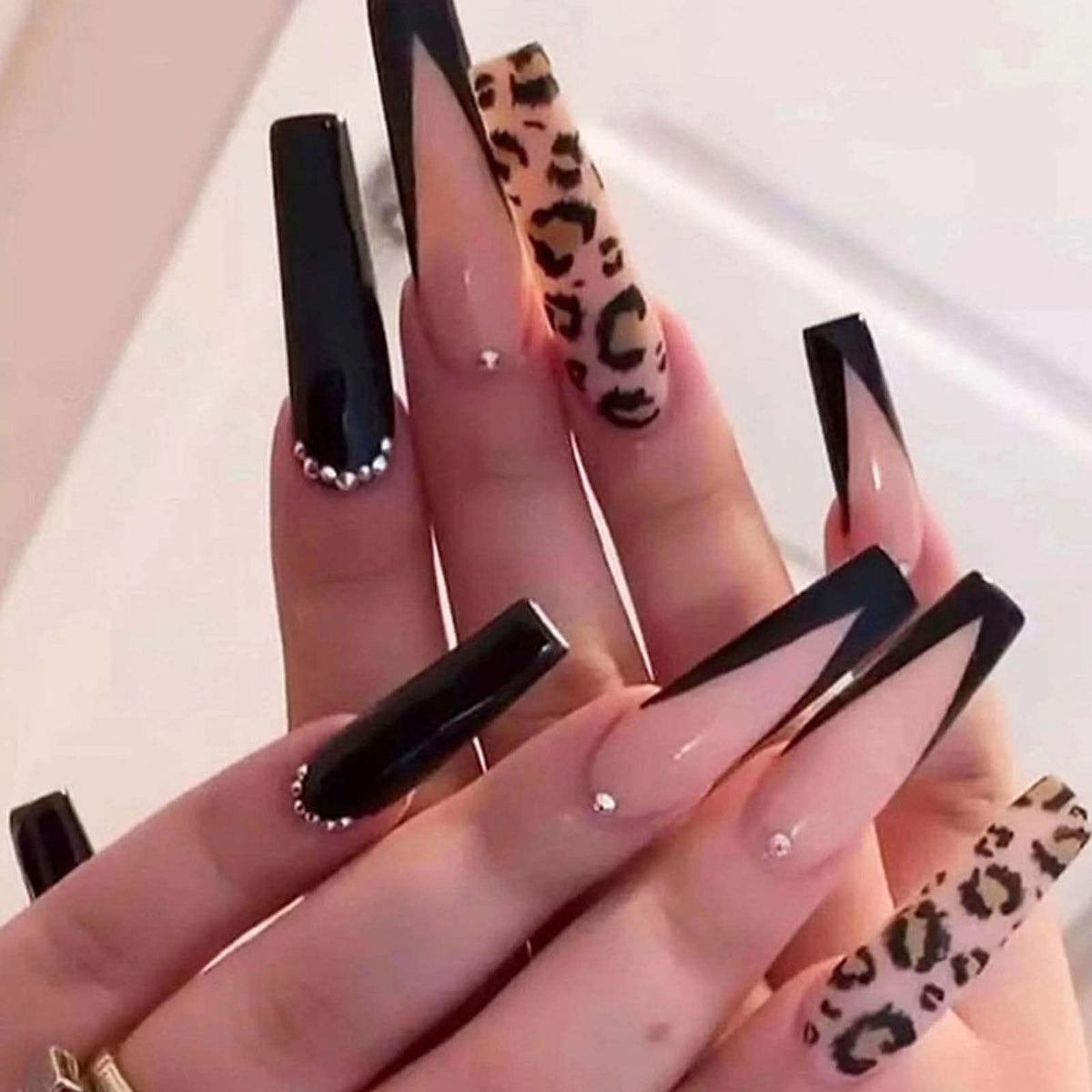 Long Press on Nails Square French Fake Nails Full Cover Nude Acrylic False Nails for Women and Girls 24PCS (Gold Shiny)