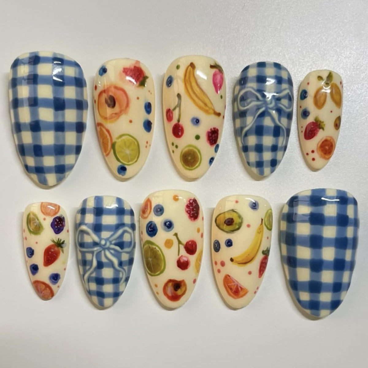 Green Press on Nails Medium Almond Fake Nails with 3D Pearl Rhinestones Designs Gold French Tips Flower Acrylic Nails False Nails White Floral Full Cover Glossy Stick on Nails for Women 24Pcs