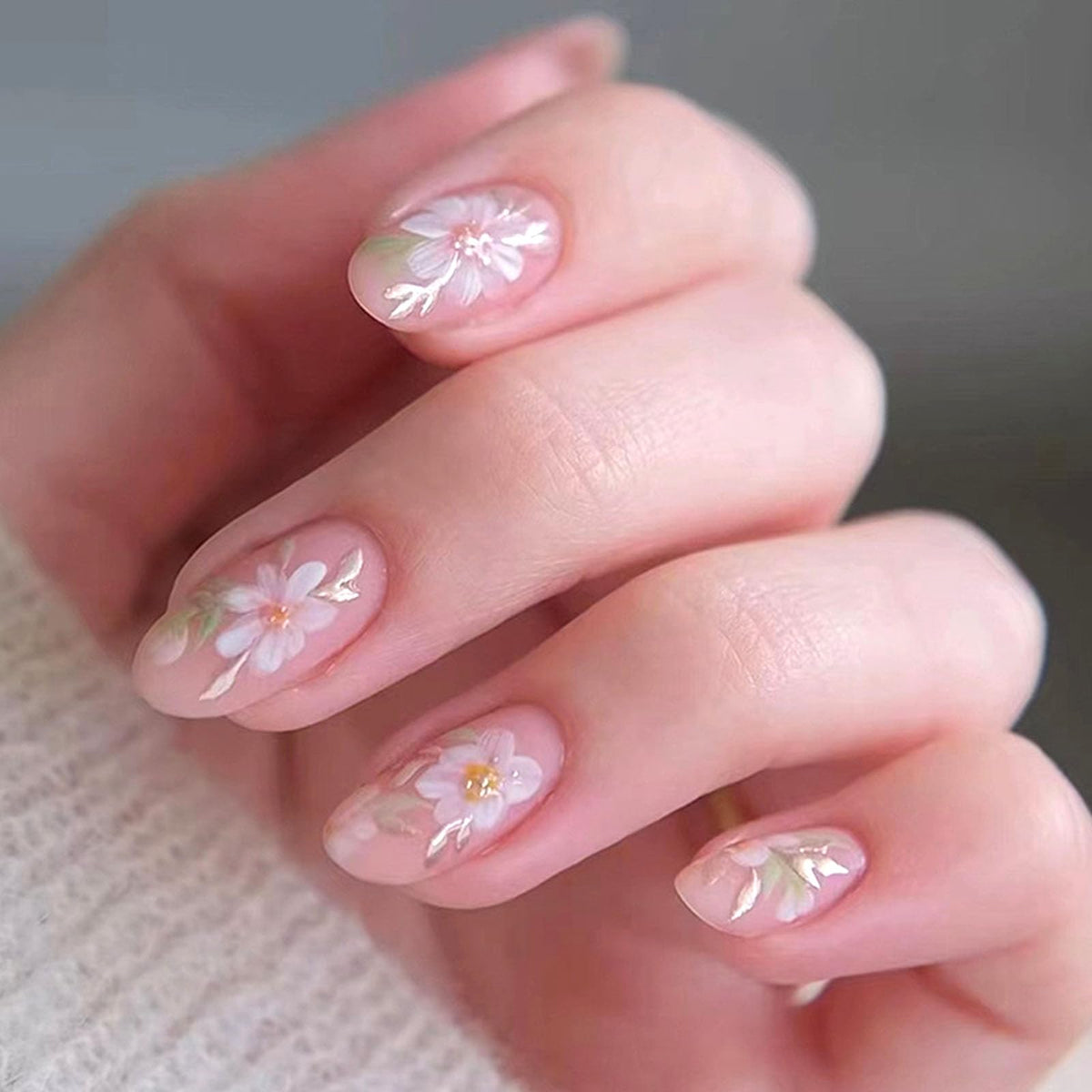 Short Press On Almond Fake Nails - Flower Acrylic Fall Nails Press Ons Full Cover Glue On Cute False Floral Stick On Nails for Women - 30 Pcs
