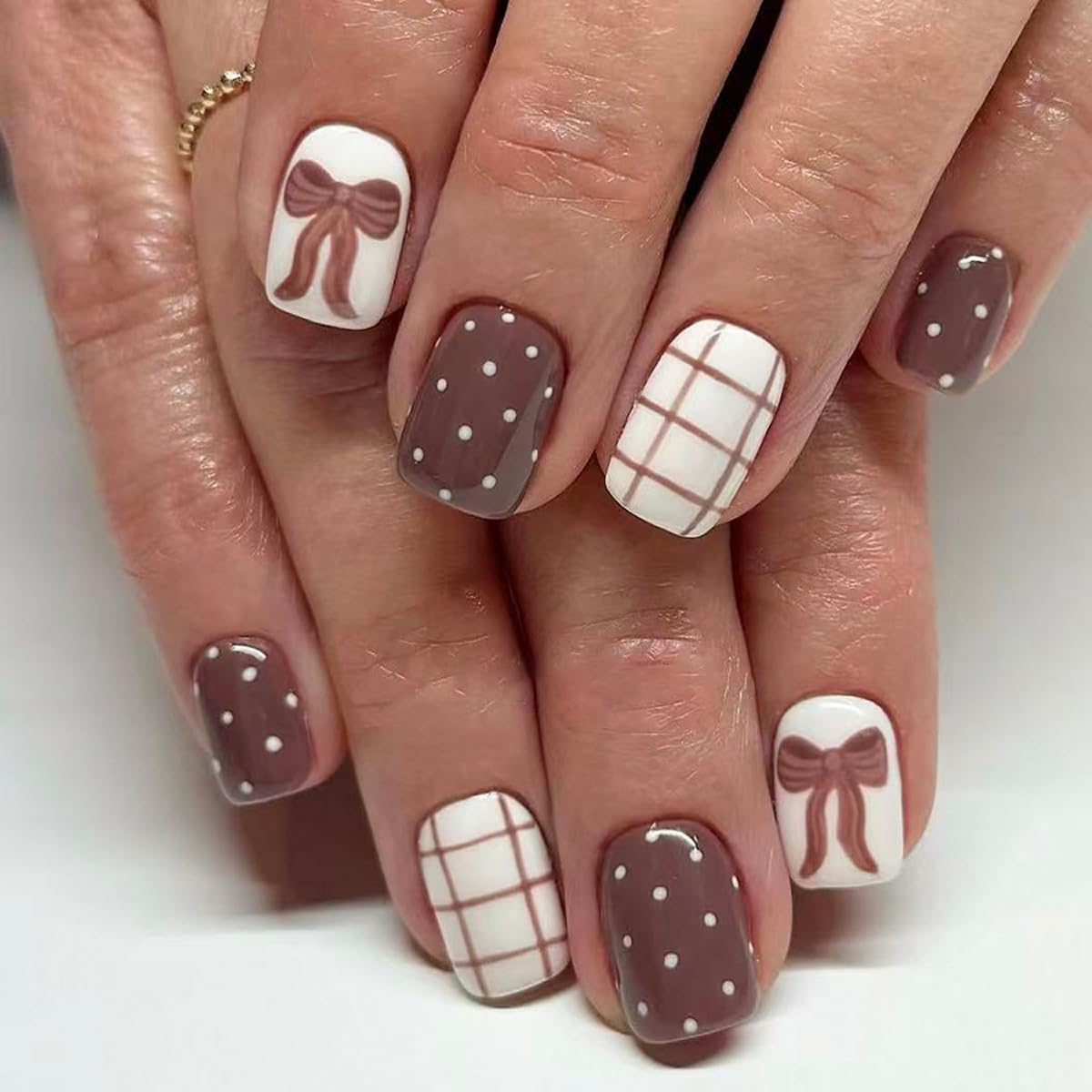 Milky White Press on Nails Medium Square, Pearls Deco Design, 24Pcs