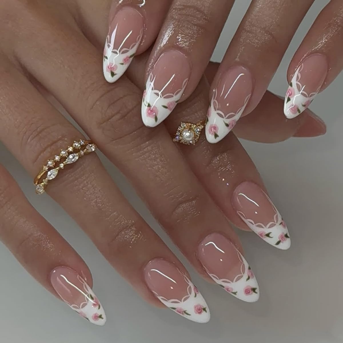 Medium Almomnd Press on Nails - Elegant White Floral Bridal Fake Nails