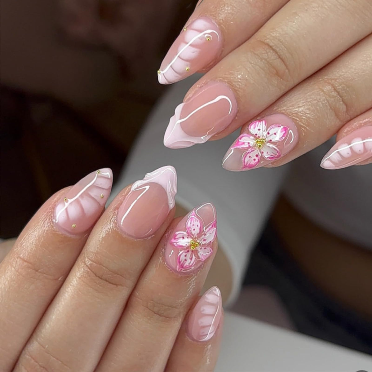 30Pcs Handmade Press on Nails Medium Almond Shape 3D Flower Fake Nails with Chrome Gold Foil Leaves Pearl Designs Nude White Shiny Acrylic Nails Reusable Full Cover Artificial False Nails for Women