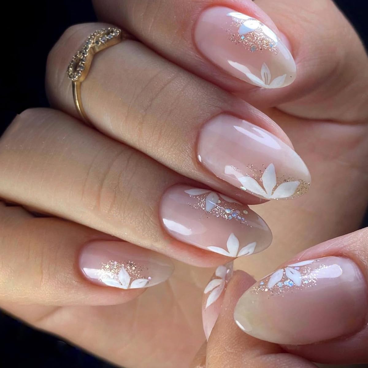 24Pcs French Tip Press on Nails Gloss Short Almond Fake Nails Bow Designs White French Nails Pearl Press ons Cute False Nails Artificial Rhinestones Stick on Nails Acrylic Nails for Women Nail Decor
