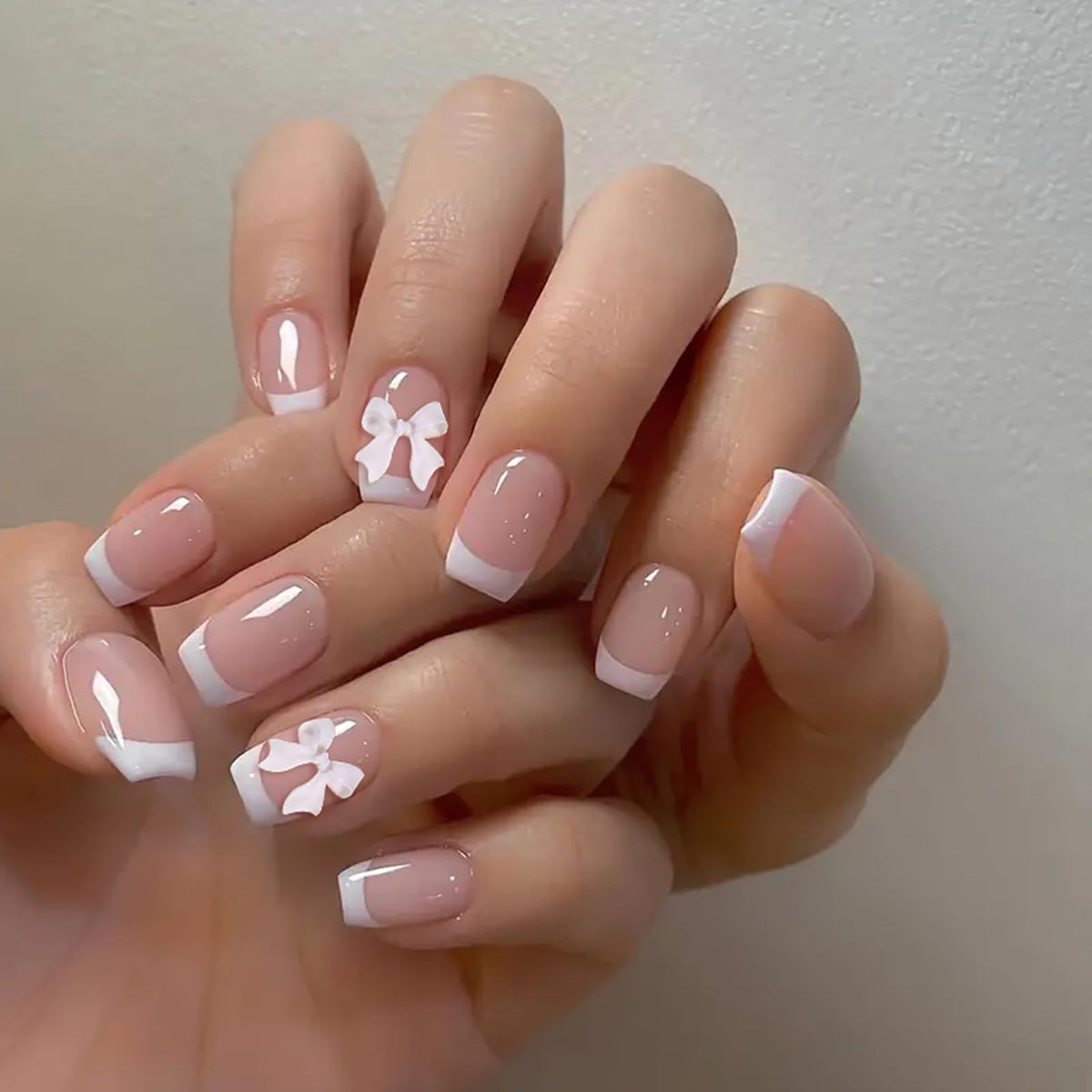 French Tip Press on Nails Glitter Petite Short Square Fake Nails Pink Nude Glossy Design Sparkly False Nails Glue on Nails with Full Cover Acrylic Stick for Women Girls Nail Decorations 24Pcs