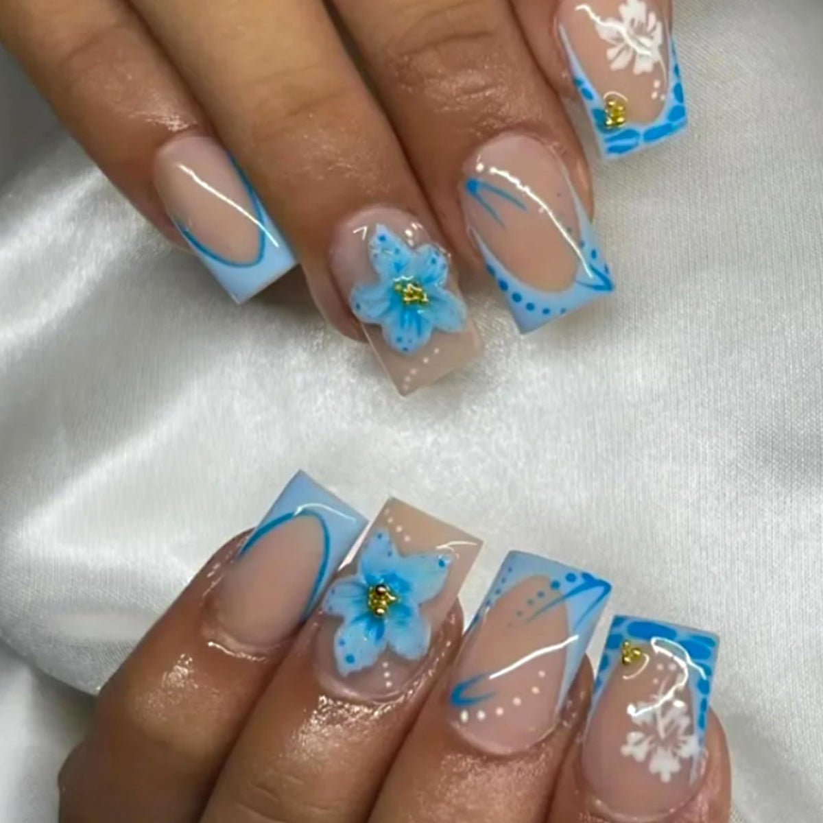 24Pcs French Tip Press On Nails Medium Square Glitter Acrylic Nails with White Gradient Design Glossy False Nails Reusable Nude Stick On Nails for Women Manicure Decor Supplies