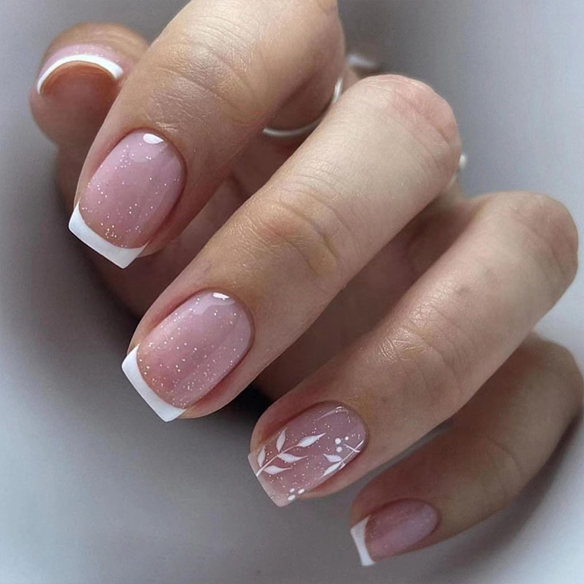 Short Press on Nails Square Nude Ombre Fake Nails Press ons White Glue Stick on Nails with Designs Full Cover Acrylic Glossy Artificial Cute False Nail for Women Girls 24 Pcs