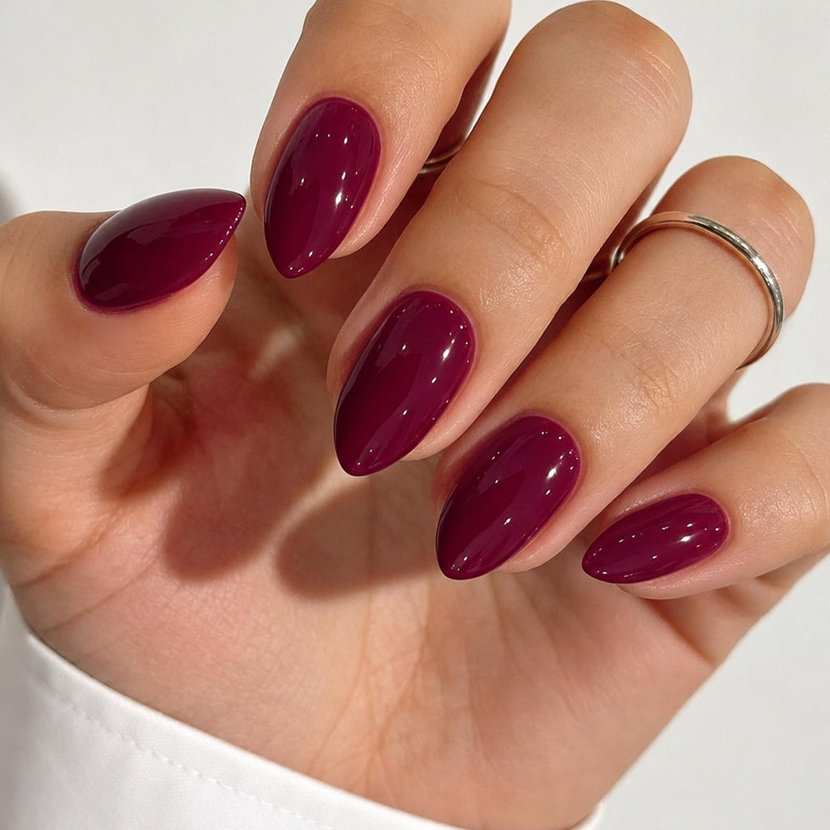 modelones Milky White Press On Nails Short Almond 32Pcs 16 Sizes Reusable