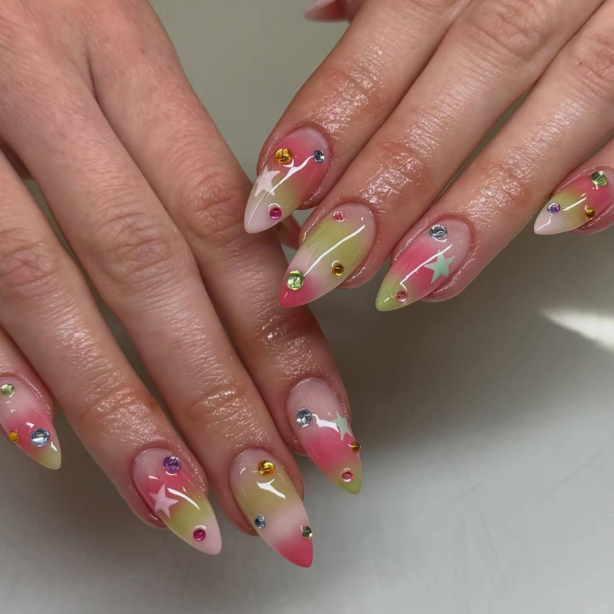 Summer Press on Nails Almond Pink Floral Shell Pearl Gold Dot Fake Women