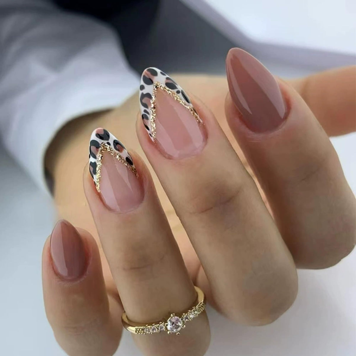 Lace Print Short Almond Press On Nails with 3D Rhinestones 24Pcs