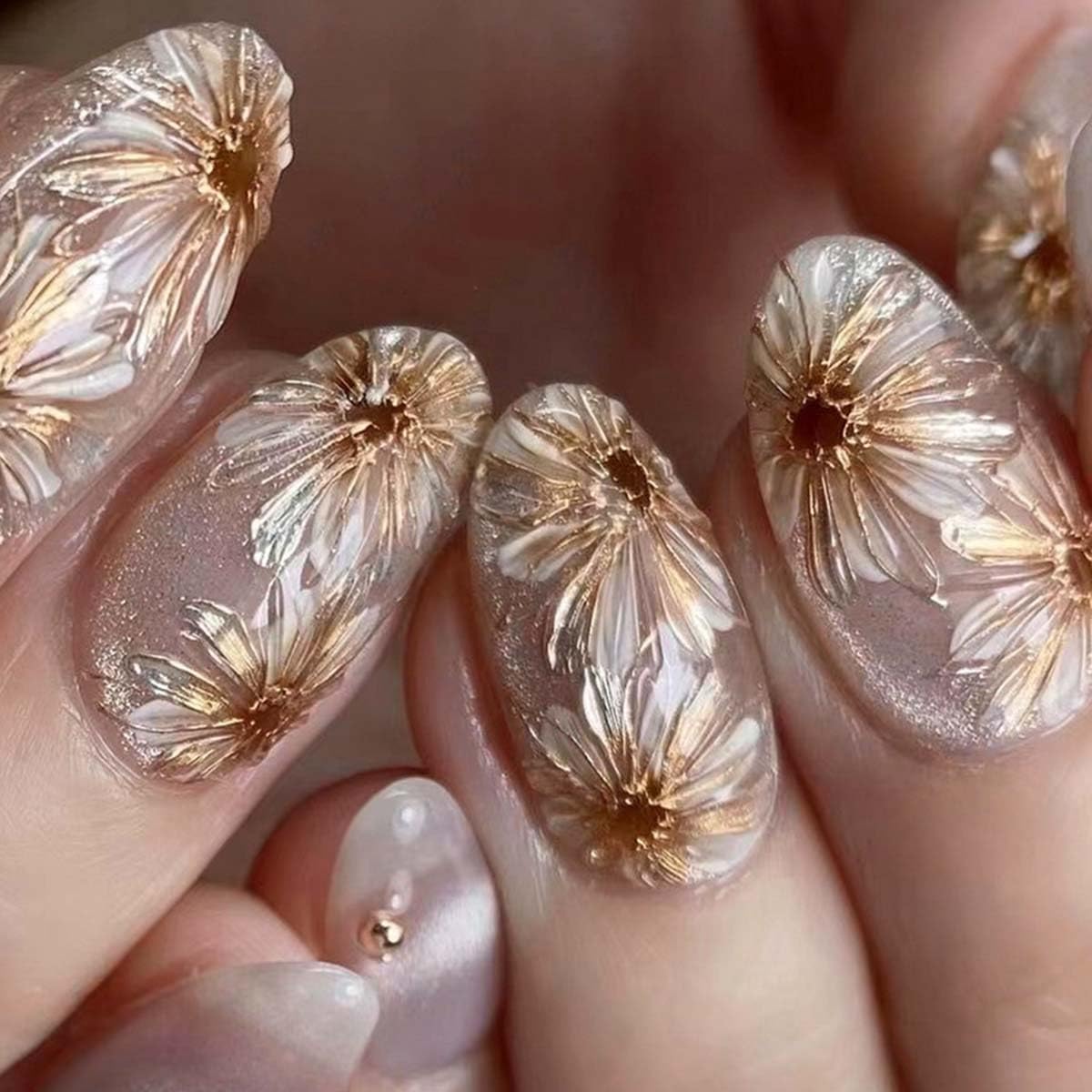 Medium Almomnd Press on Nails - Elegant White Floral Bridal Fake Nails